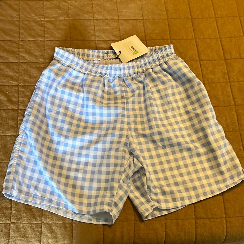Men’s swim trunks